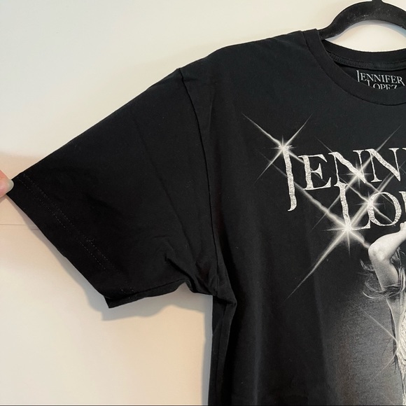 Jennifer Lopez Vegas Tee Shirt - Picture 2 of 12